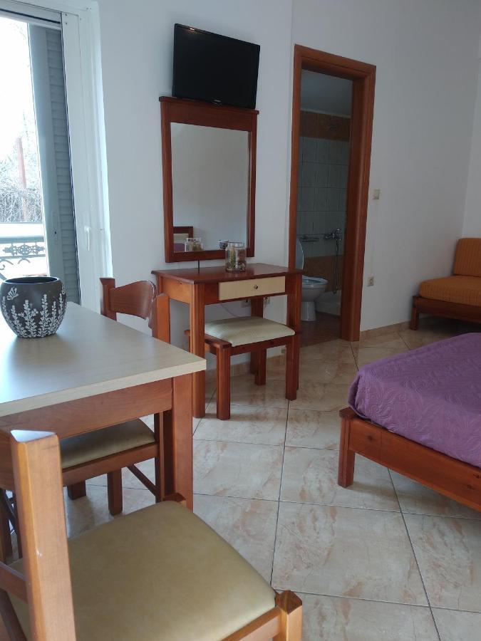 פליאוחורה Ton Mari Apartments מראה חיצוני תמונה