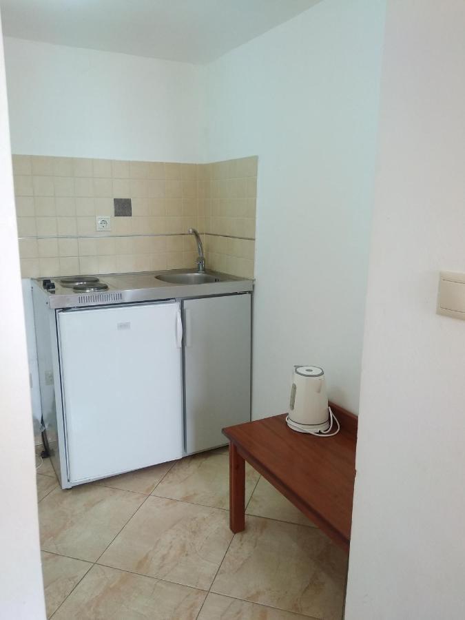 פליאוחורה Ton Mari Apartments מראה חיצוני תמונה