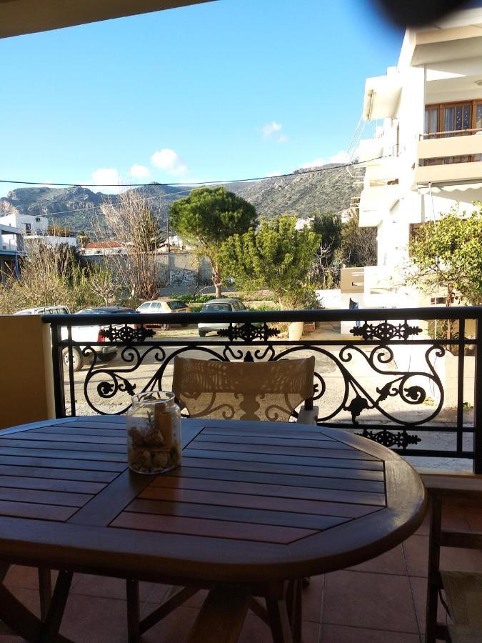 פליאוחורה Ton Mari Apartments מראה חיצוני תמונה